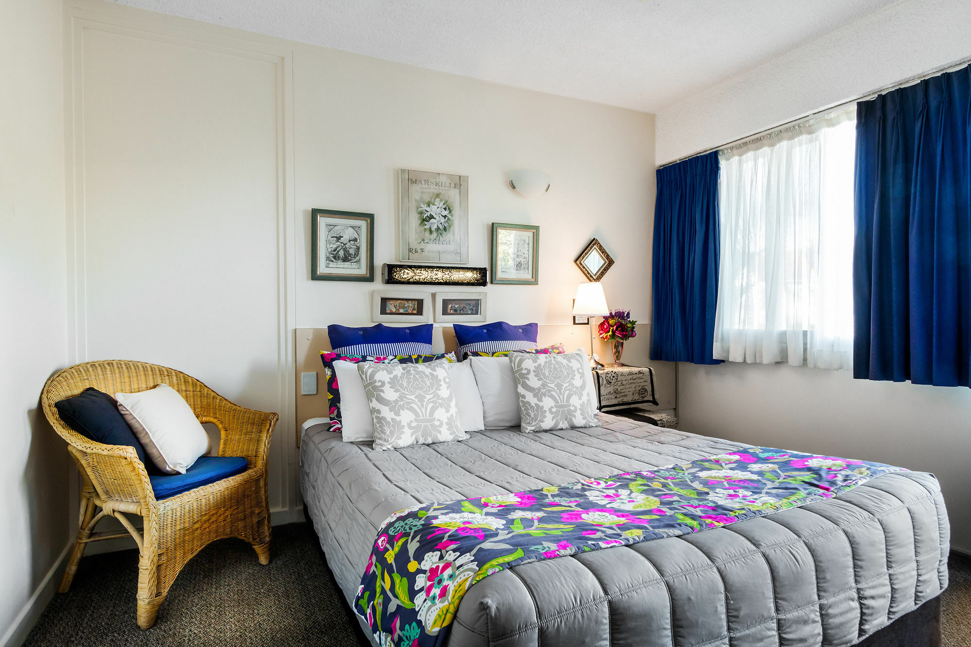 Airport Riverview Motel